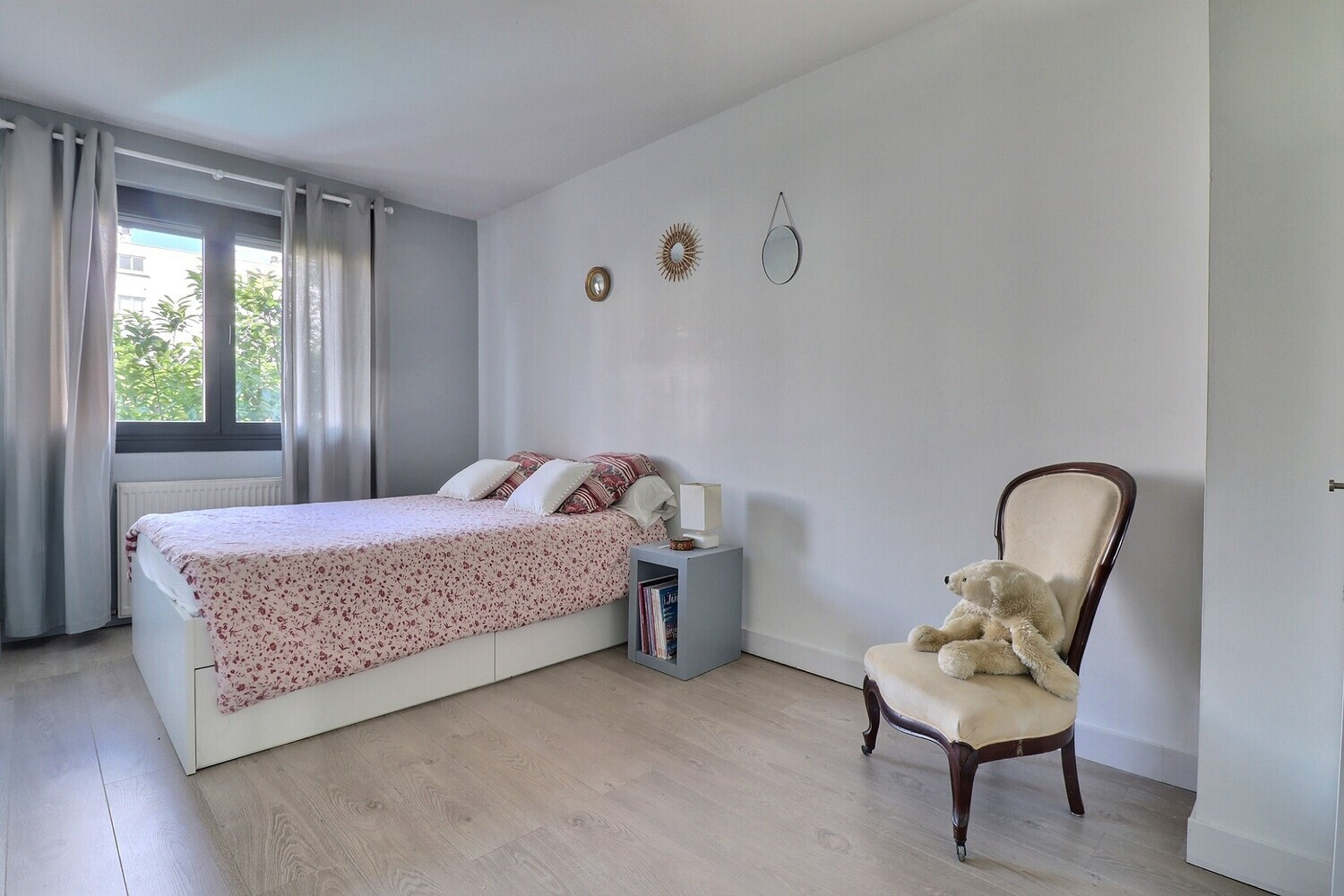 
                                                Vente
                                                 Maison 4 pièces avec piscine - 101 m²