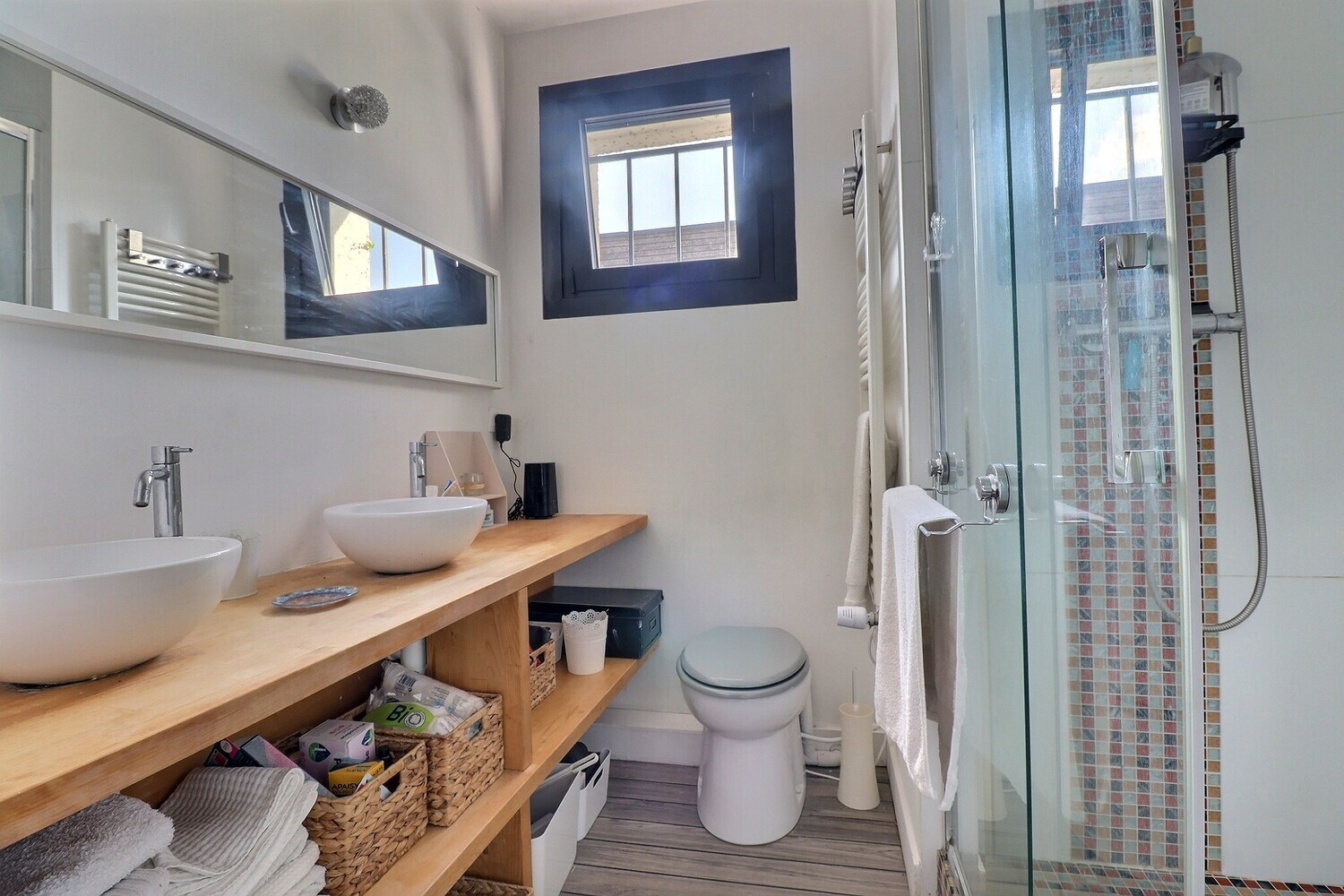 
                                                Vente
                                                 Maison 4 pièces avec piscine - 101 m²