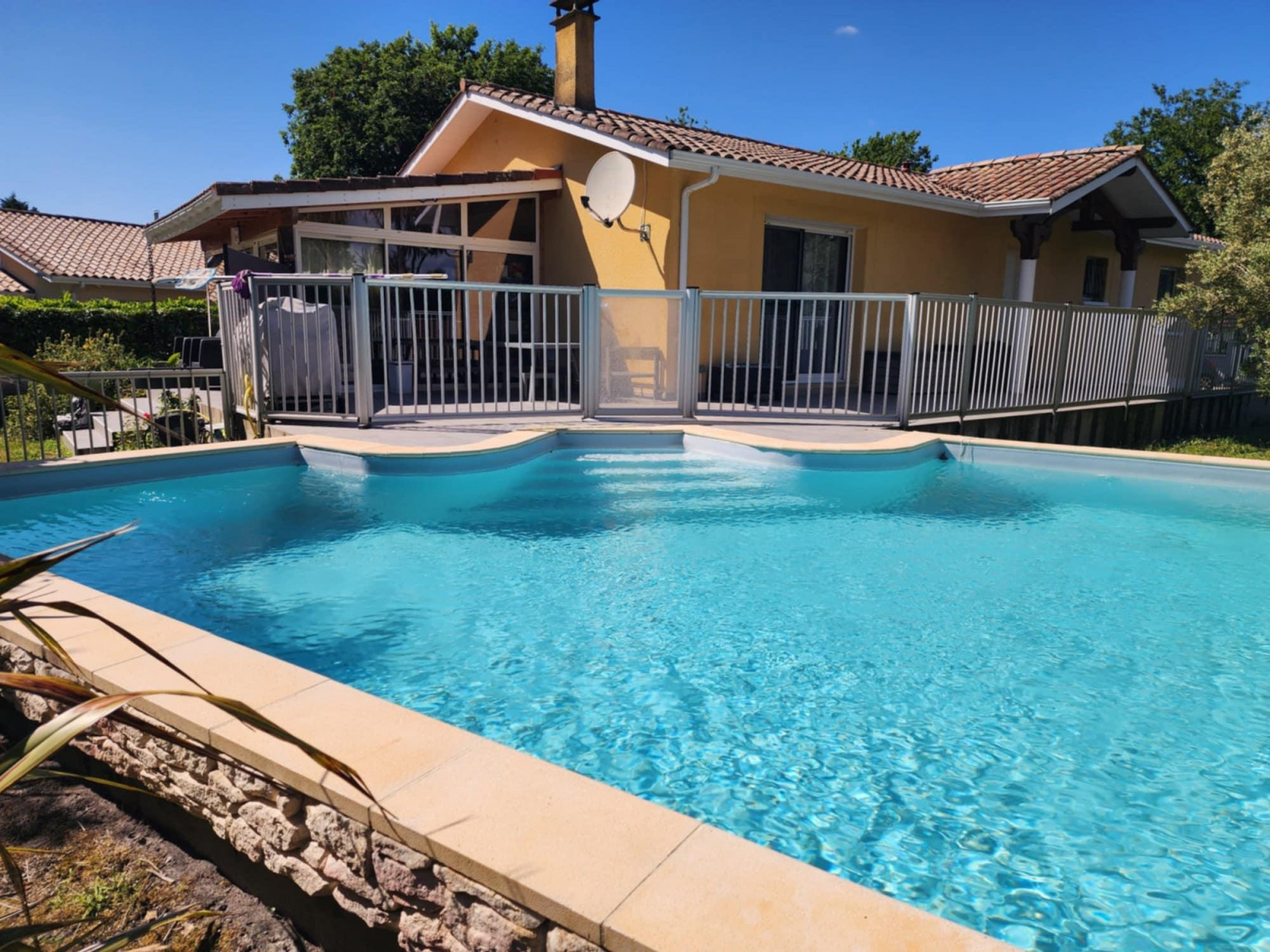 
                                                Vente
                                                 Maison 4 pièces avec sous-sol 118m2