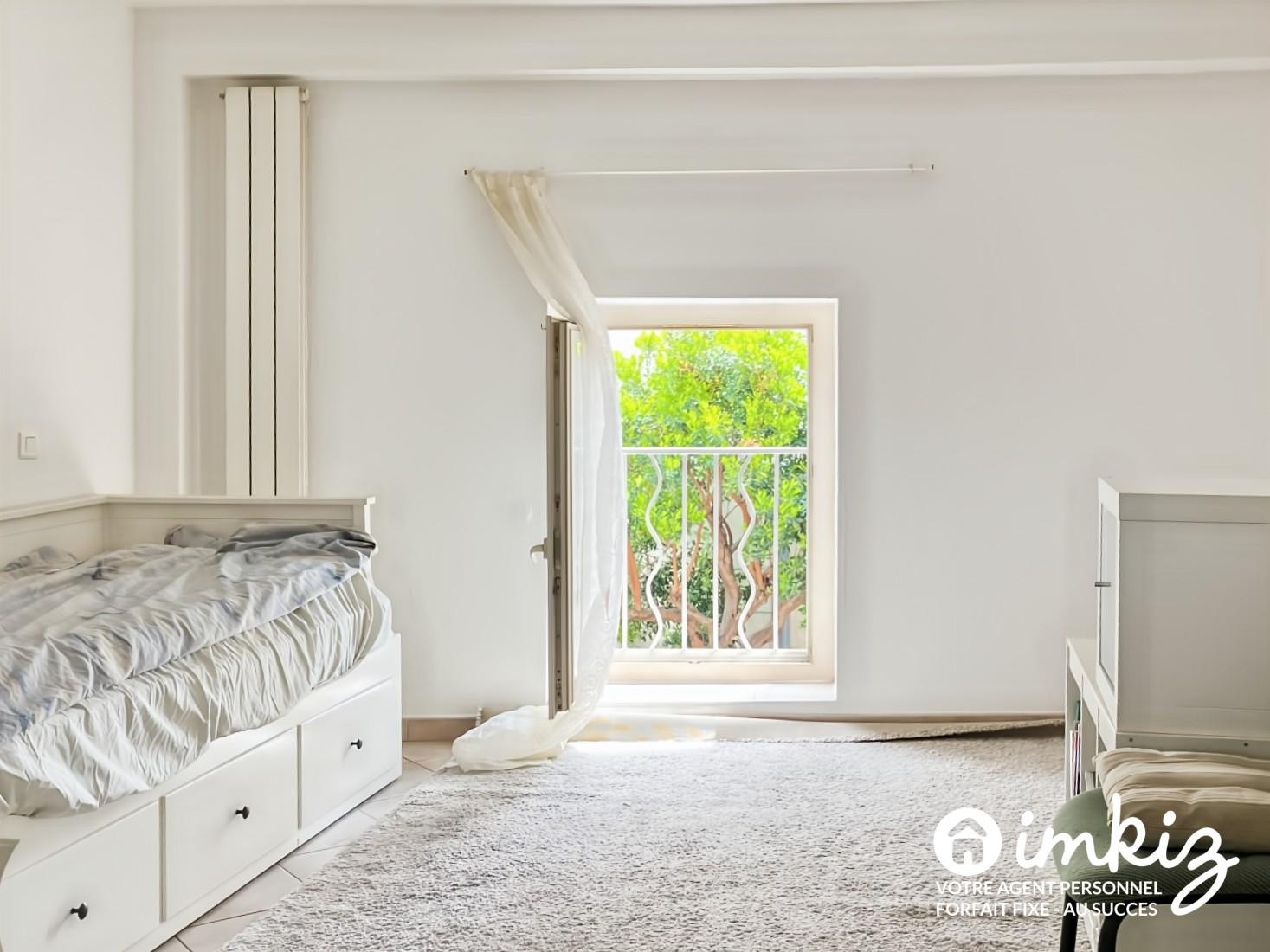 
                                                Vente
                                                 Maison 4 pièces avec terrasse