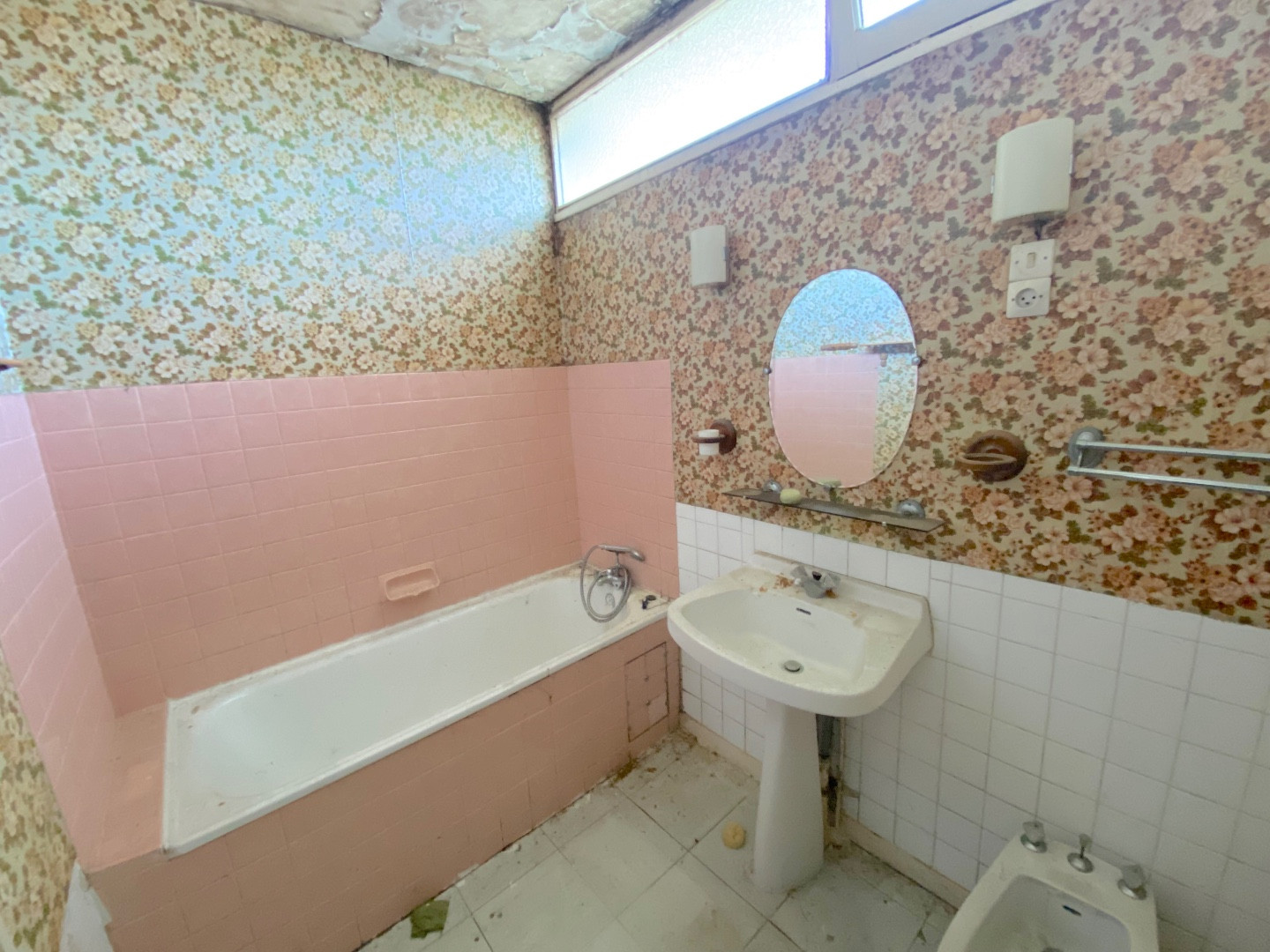 
                                                Vente
                                                 MAISON 4 PIECES - EYSINES