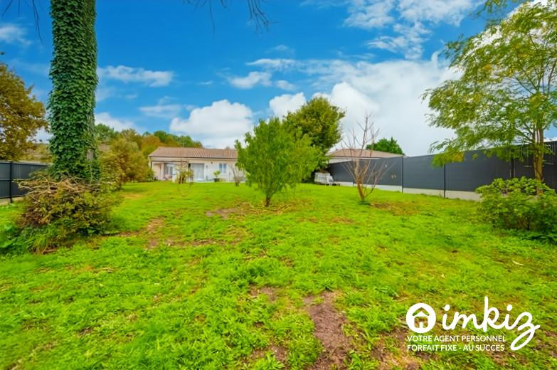 
                                                Vente
                                                 Maison 4 pièces maison avec piscine