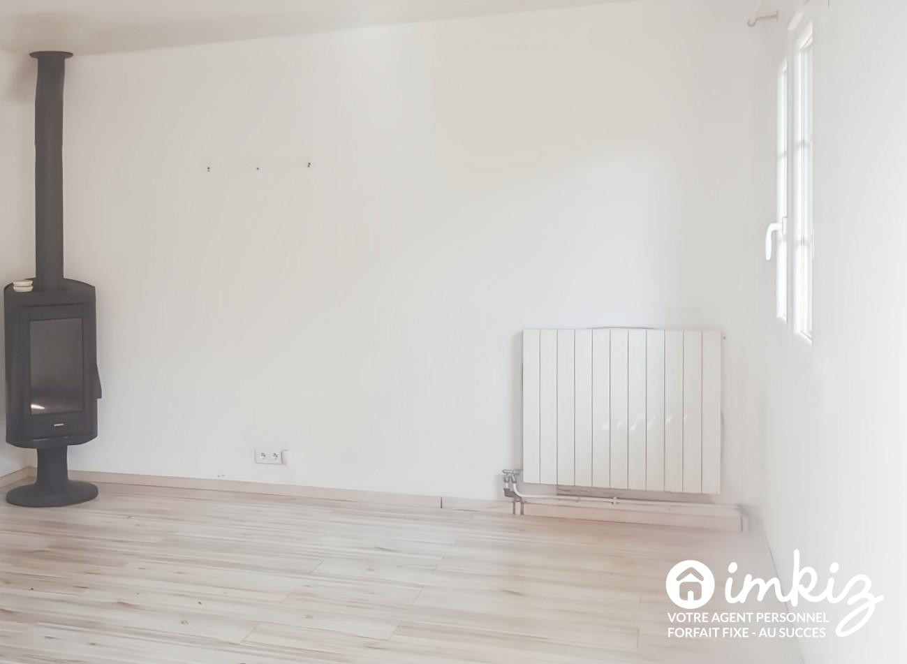 
                                                Vente
                                                 Maison 4 pièces,parking , piscine tennis medecin