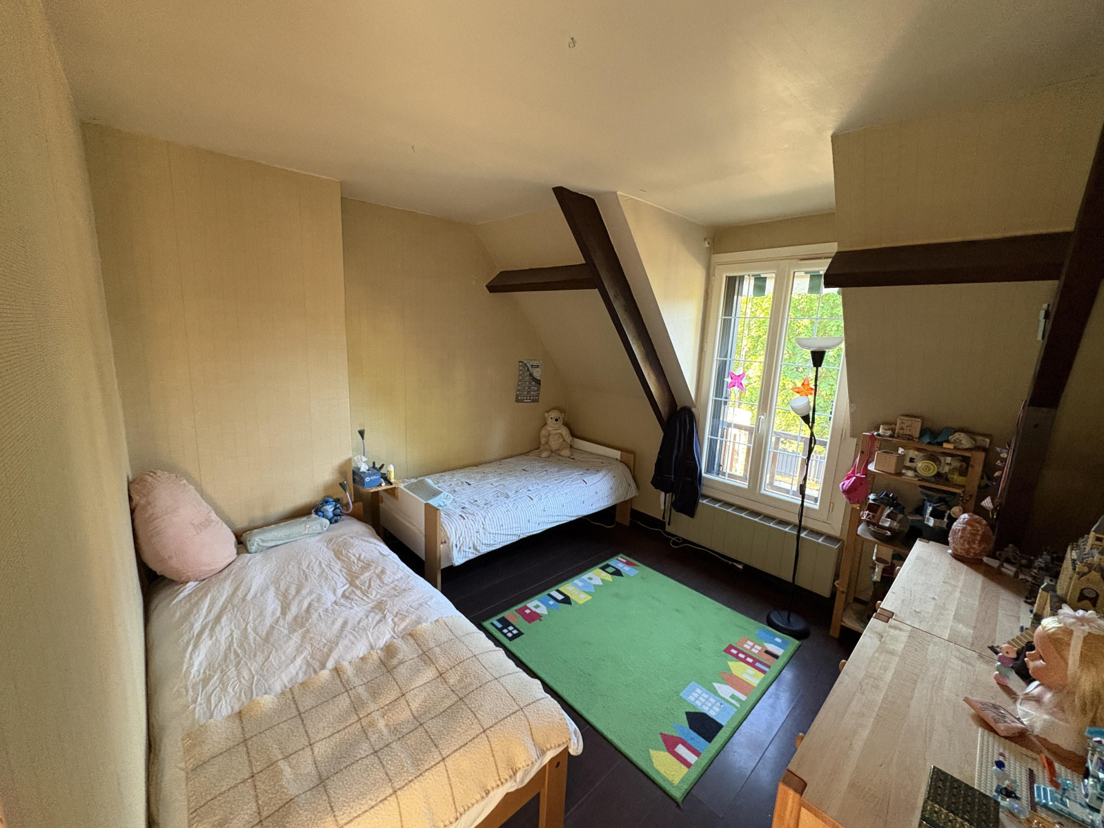 
                                                Vente
                                                 Maison 5/6 pièces avec permis de surélévation