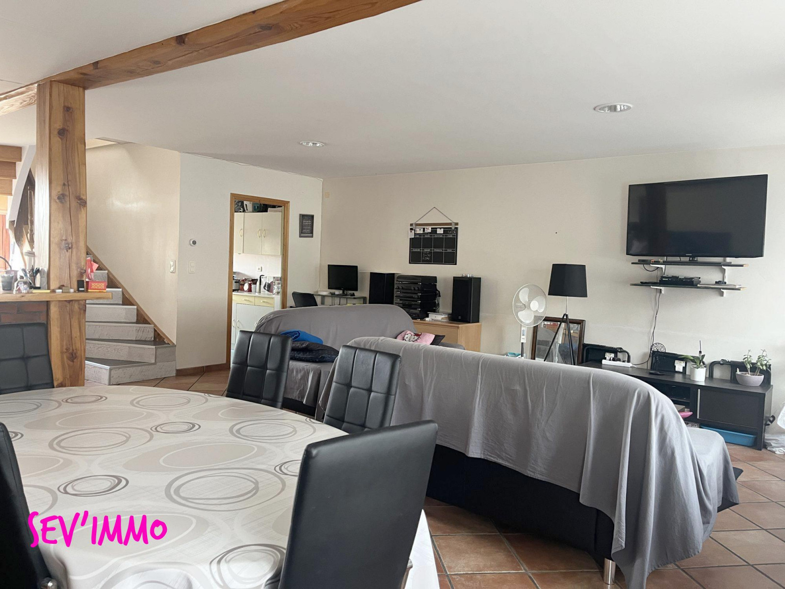 
                                                Vente
                                                 Maison 5 chambres