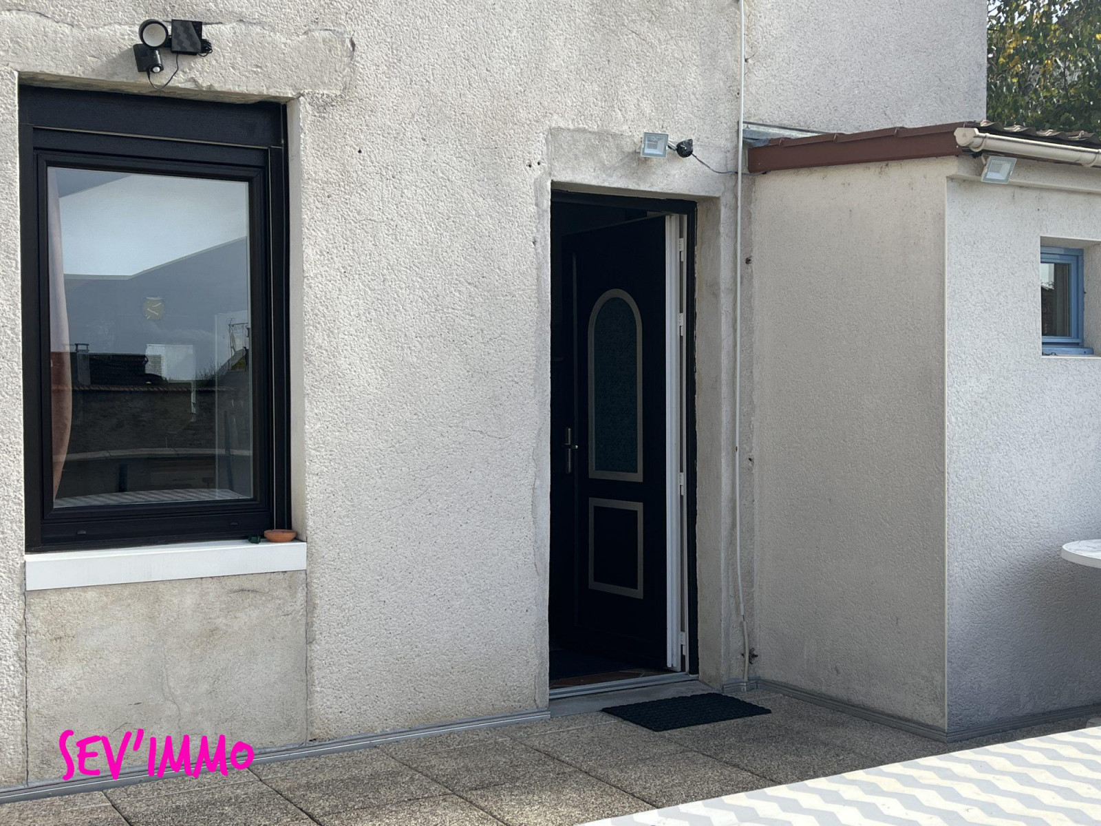 
                                                Vente
                                                 Maison 5 chambres