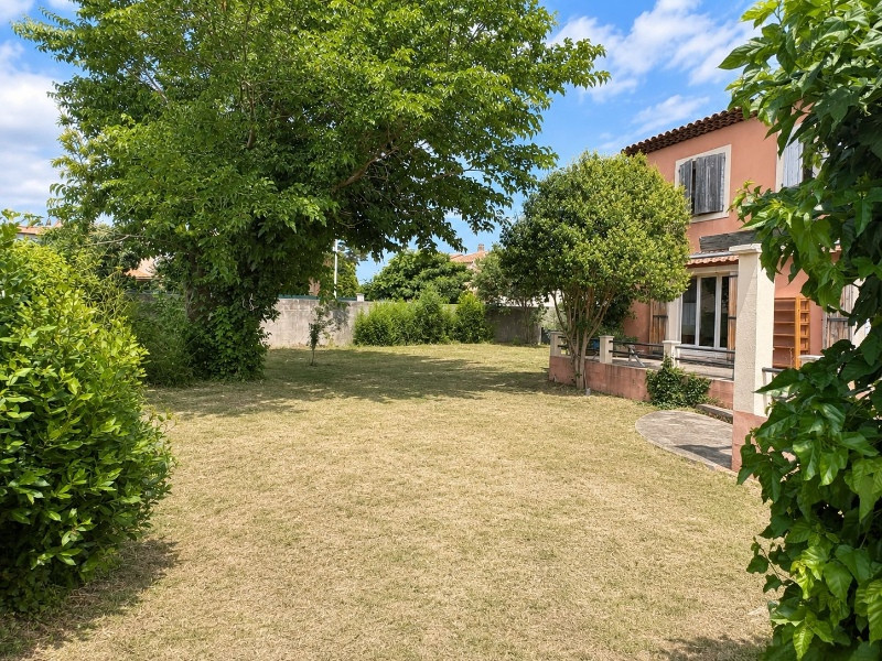 
                                                Vente
                                                 Maison 5 chambres