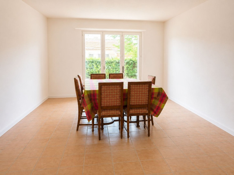 
                                                Vente
                                                 Maison 5 chambres