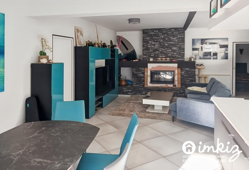 
                                                Vente
                                                 Maison 5 p. piscine, dépendances - plage à pied