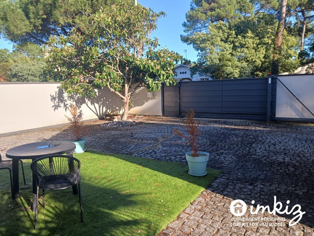 
                                                Vente
                                                 Maison 5 p. piscine, dépendances - plage à pieds