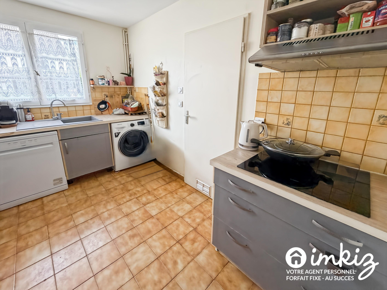 
                                                Vente
                                                 Maison 5 pièces/5 chambres salon double