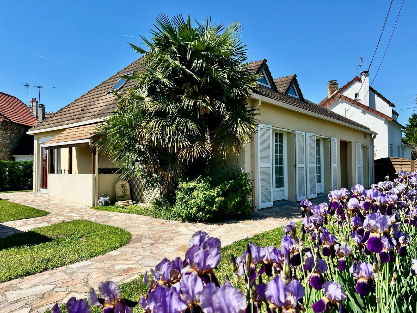 
                                                Vente
                                                 Maison 5 pièces