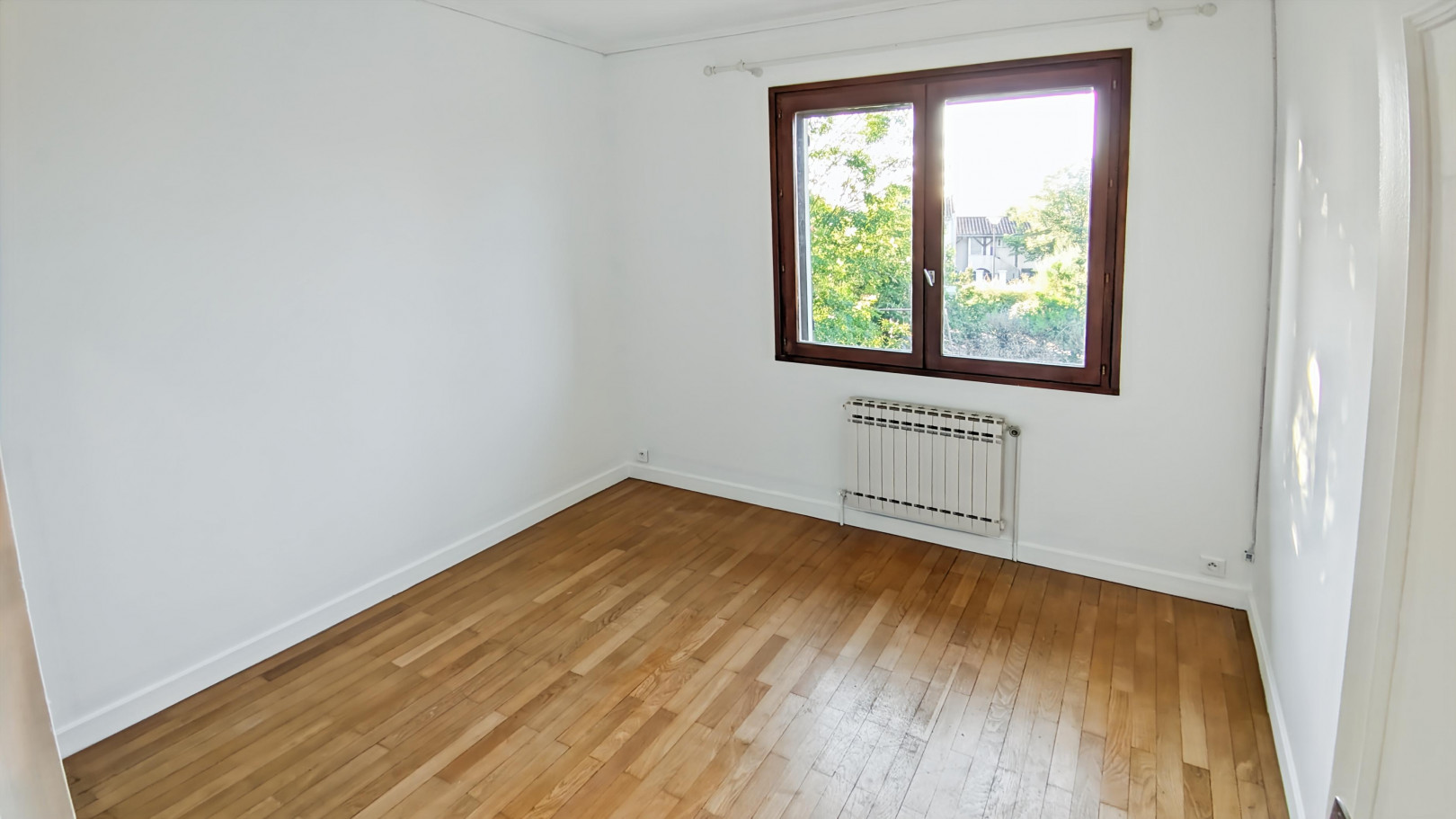 
                                                Vente
                                                 Maison 5 pièces
