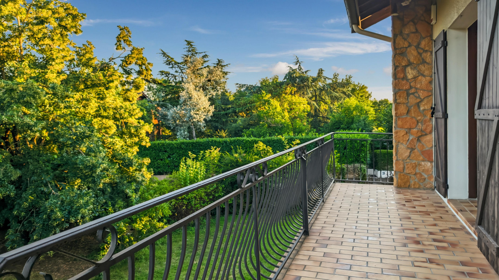 
                                                Vente
                                                 Maison 5 pièces