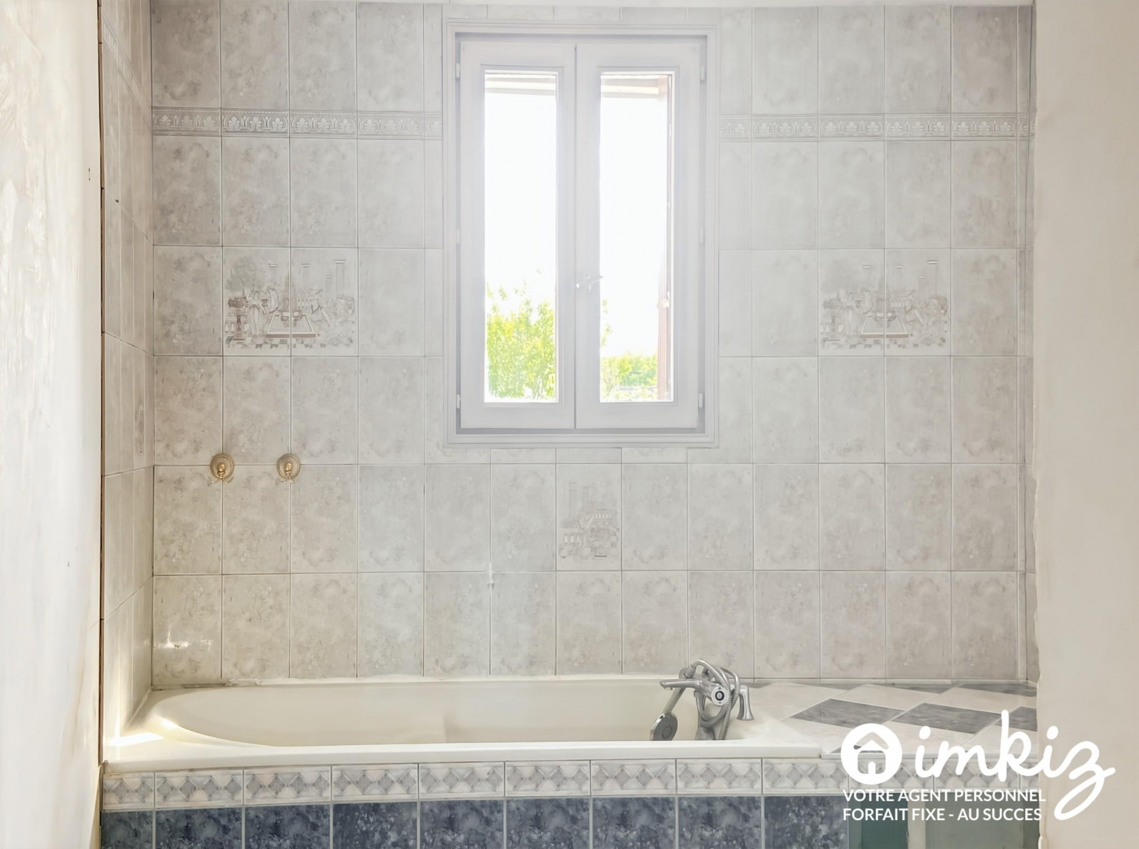 
                                                Vente
                                                 Maison 5 pièces