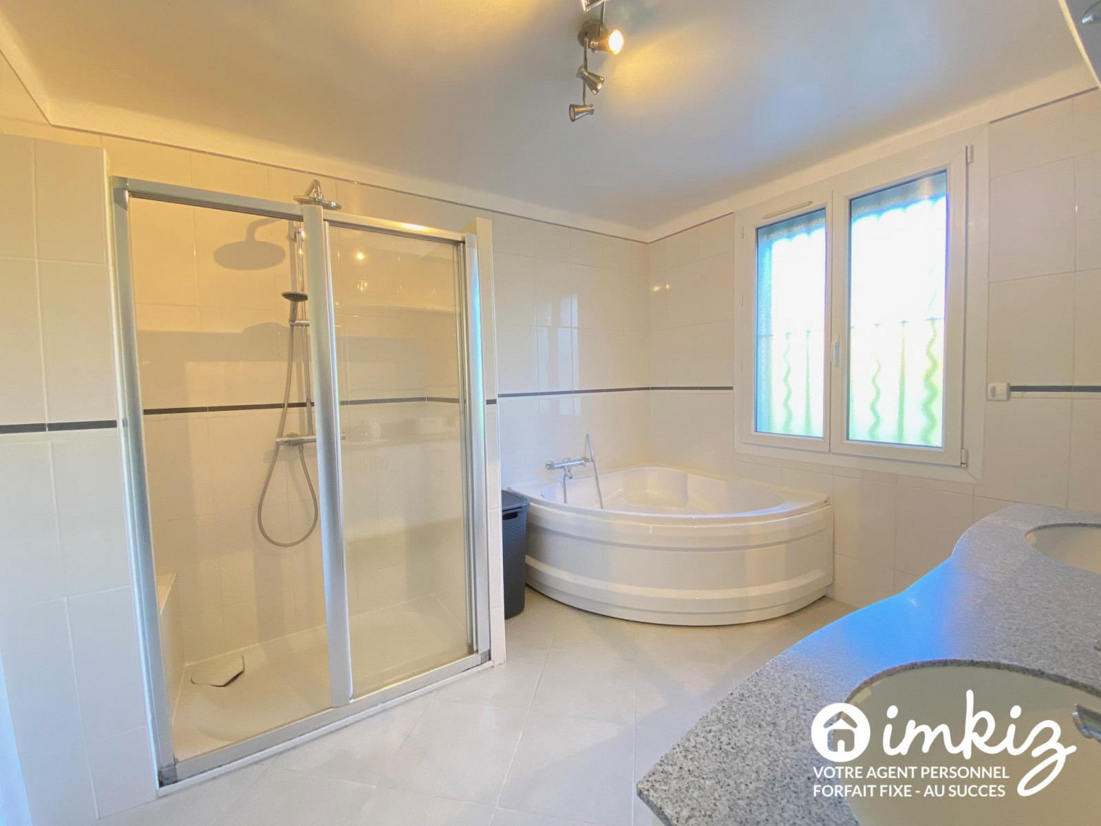 
                                                Vente
                                                 Maison 5 pièces