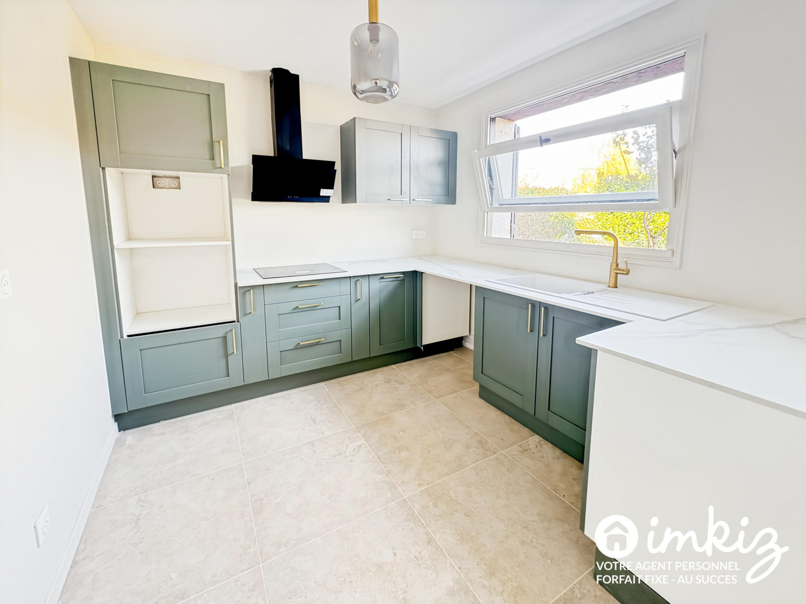 
                                                Vente
                                                 Maison 5 pièces