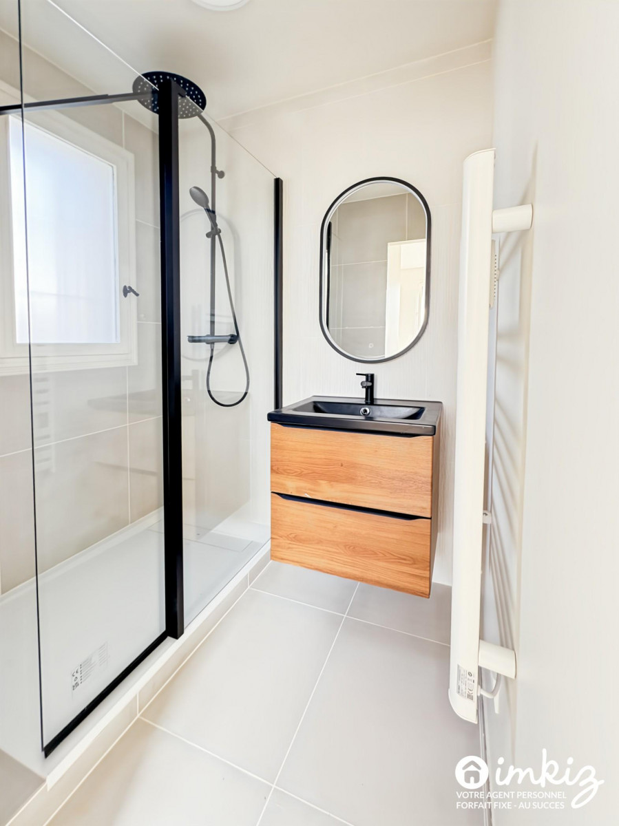 
                                                Vente
                                                 Maison 5 pièces