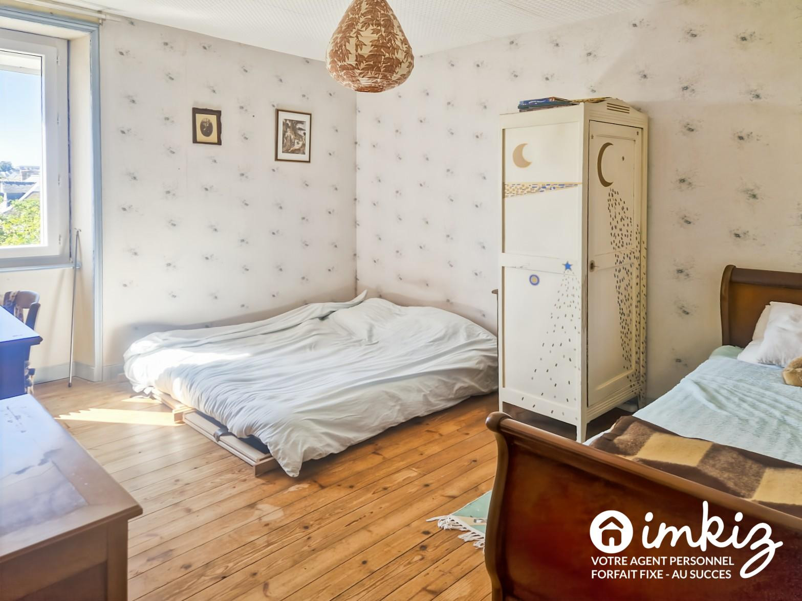 
                                                Vente
                                                 Maison 5 pièces