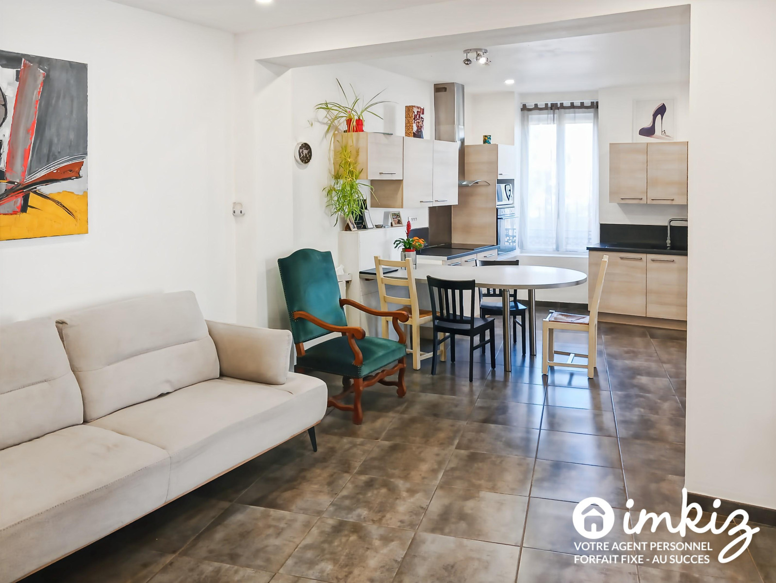 
                                                Vente
                                                 Maison 5 pièces