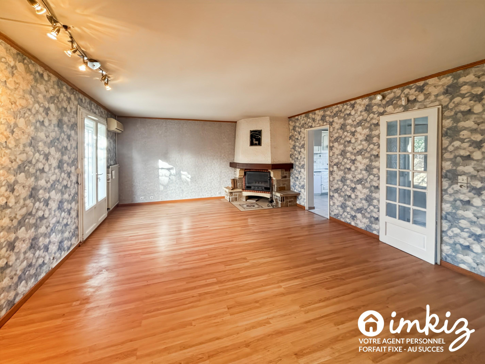 
                                                Vente
                                                 Maison 5 pièces