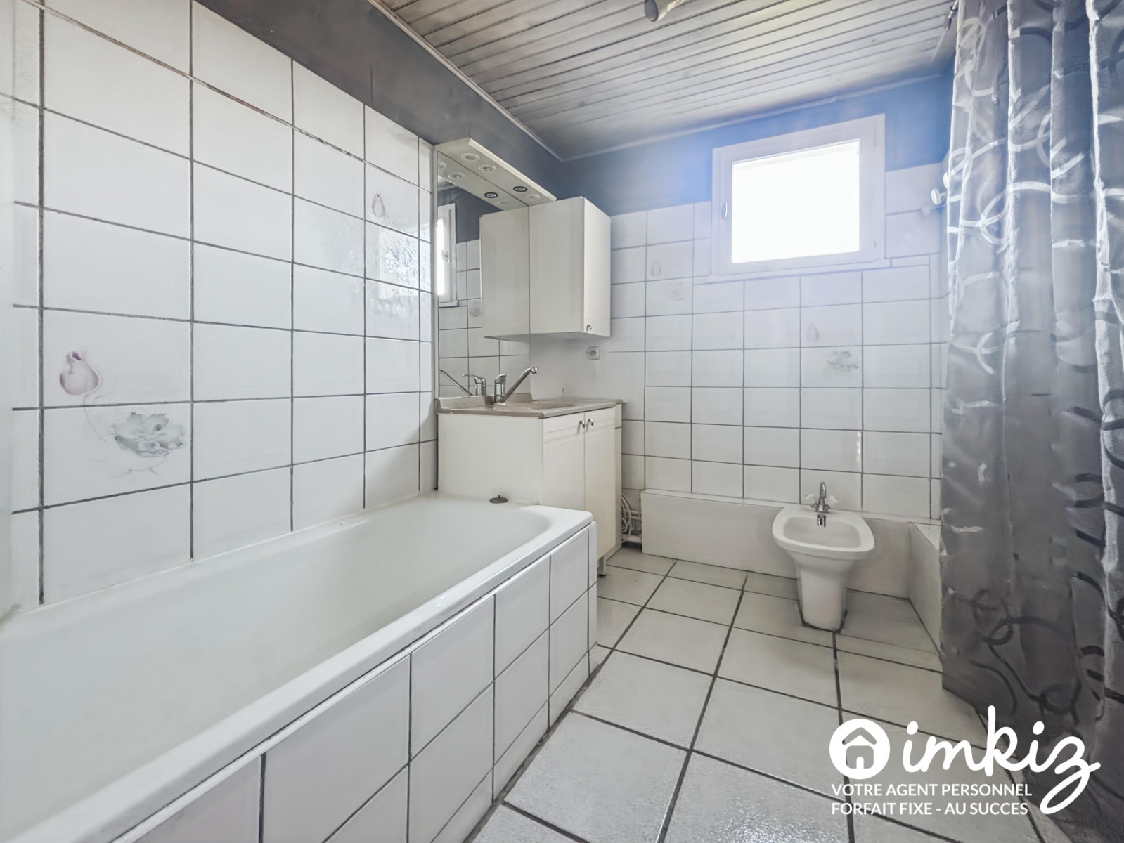 
                                                Vente
                                                 Maison 5 pièces