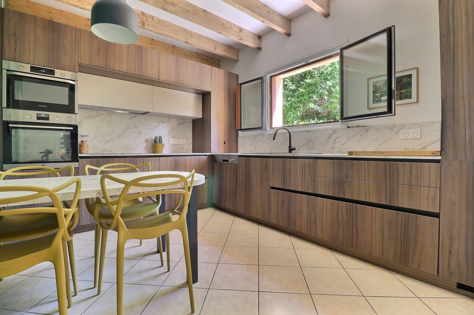 
                                                Vente
                                                 Maison 5 pièces