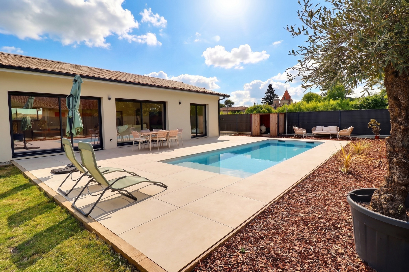 
                                                Vente
                                                 Maison 5 pièces