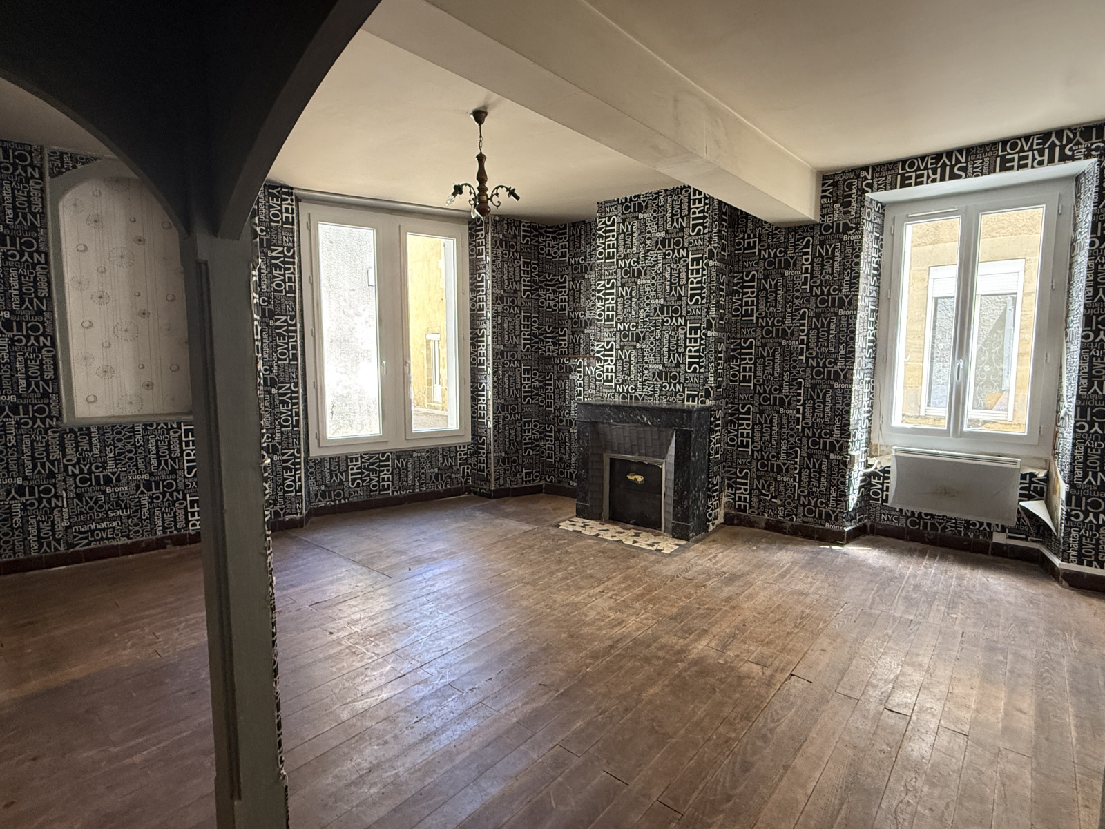 
                                                Vente
                                                 Maison 5 pièces