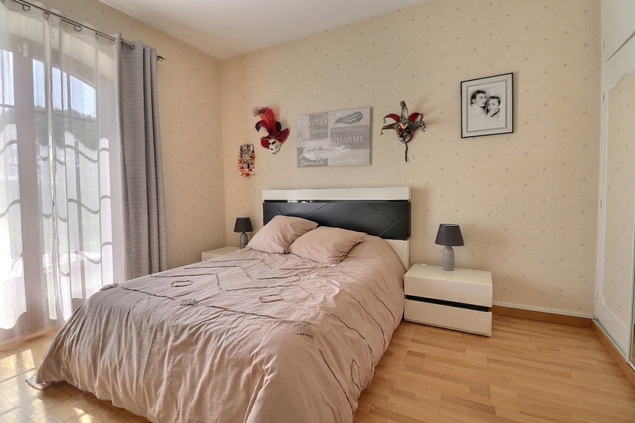 
                                                Vente
                                                 Maison 5 pièces