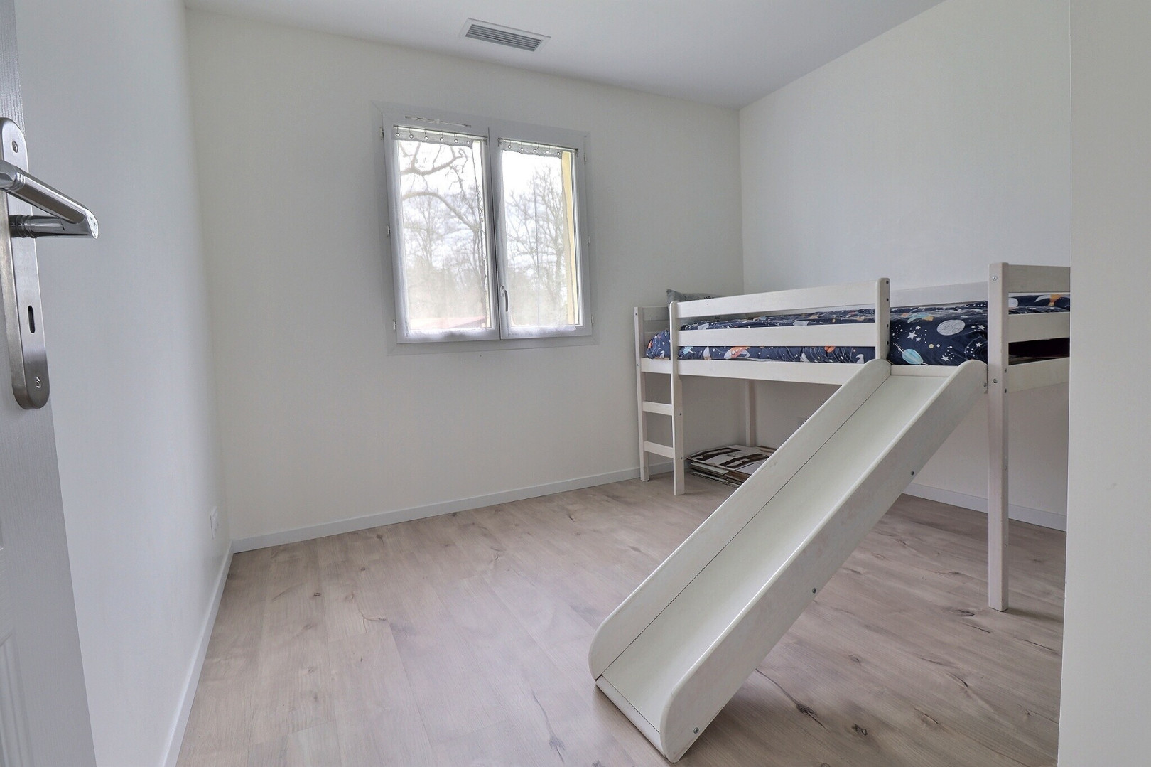 
                                                Vente
                                                 Maison 5 pièces