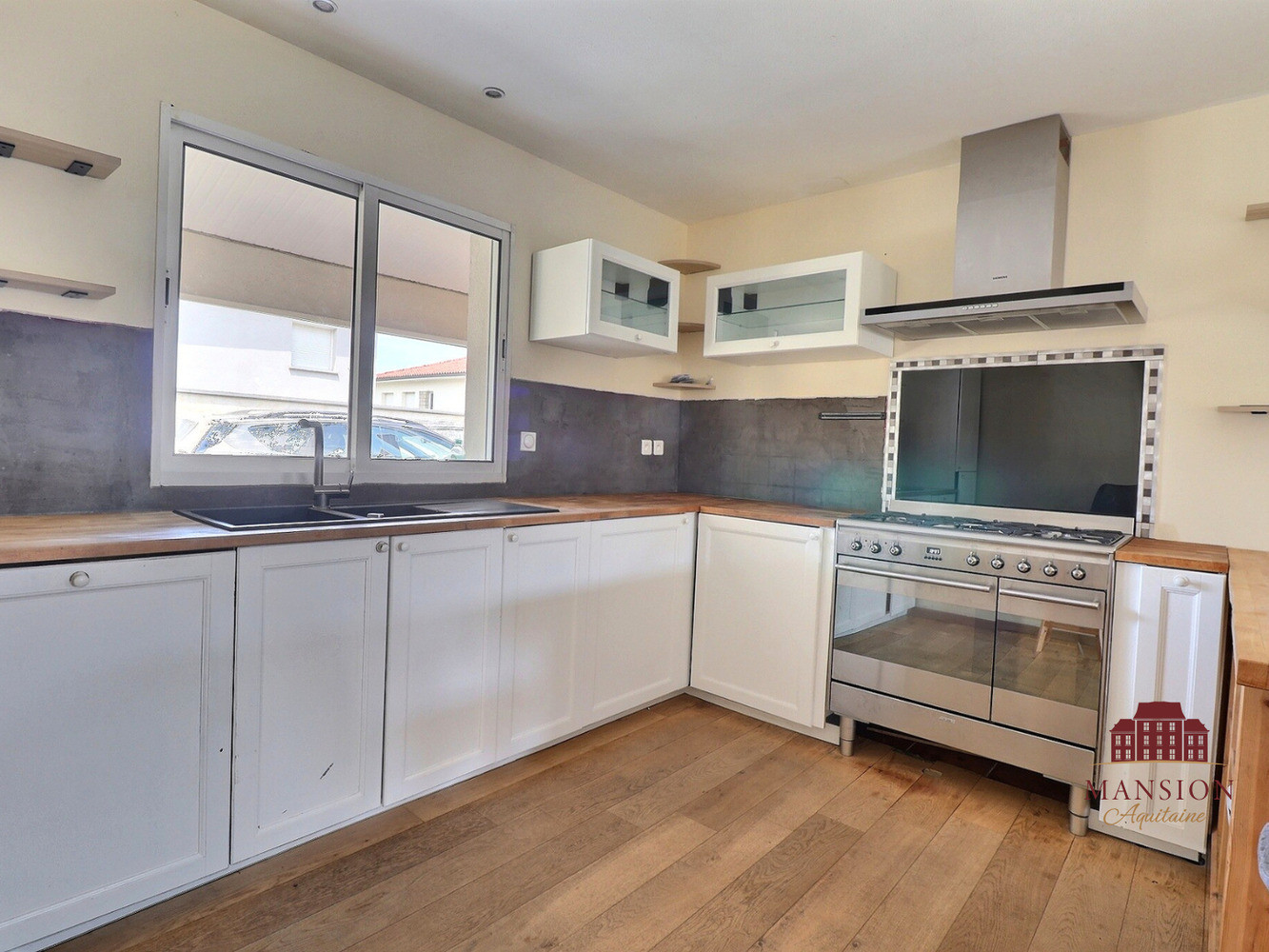 
                                                Vente
                                                 Maison 5 pièces