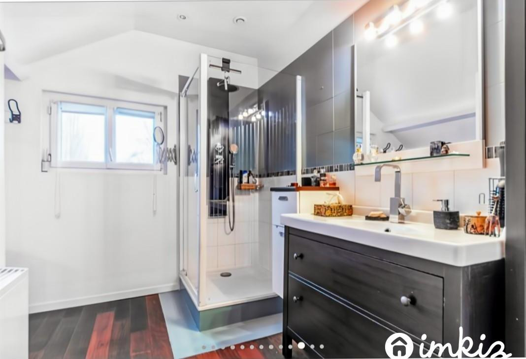 
                                                Vente
                                                 Maison 5 pièces
