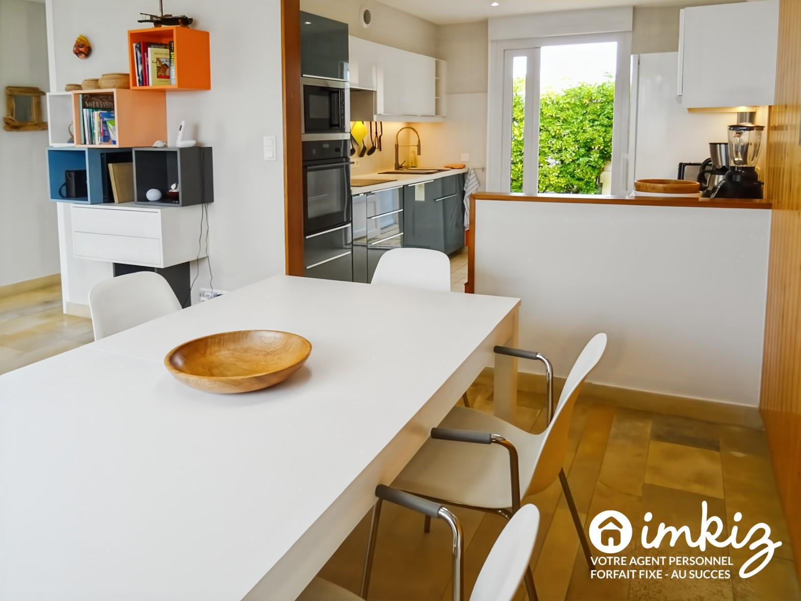 
                                                Vente
                                                 Maison 5 pièces