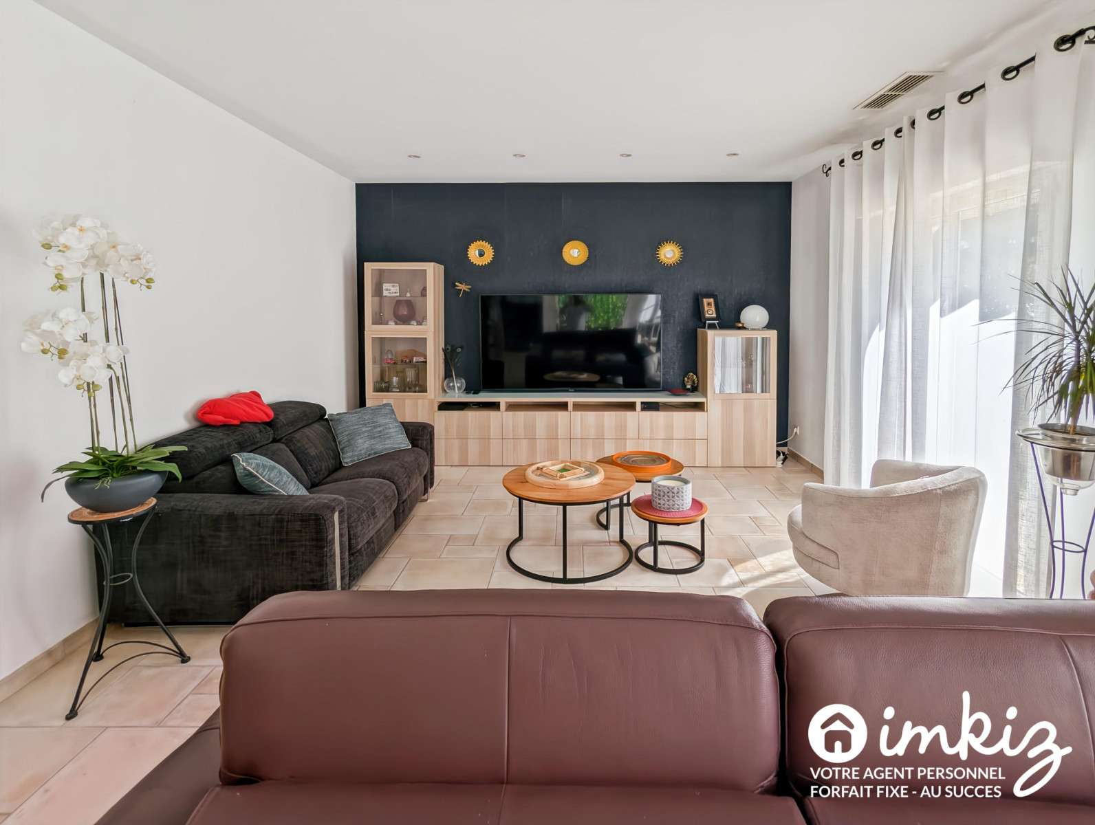 
                                                Vente
                                                 Superbe villa 5 pièces avec piscine