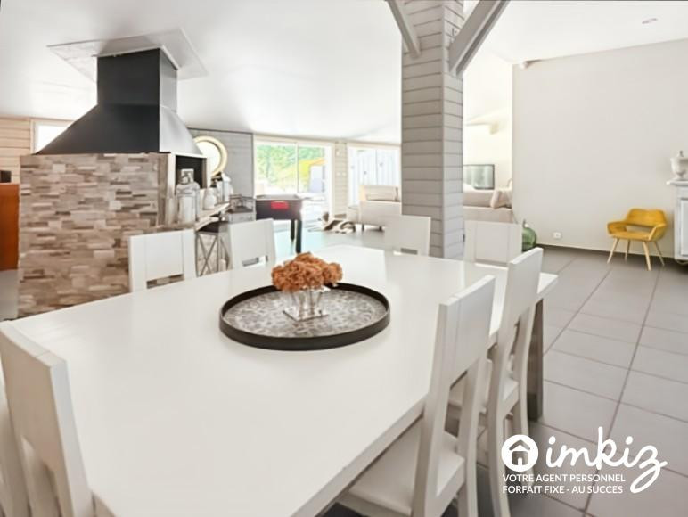 
                                                Vente
                                                 Maison 5 pièces