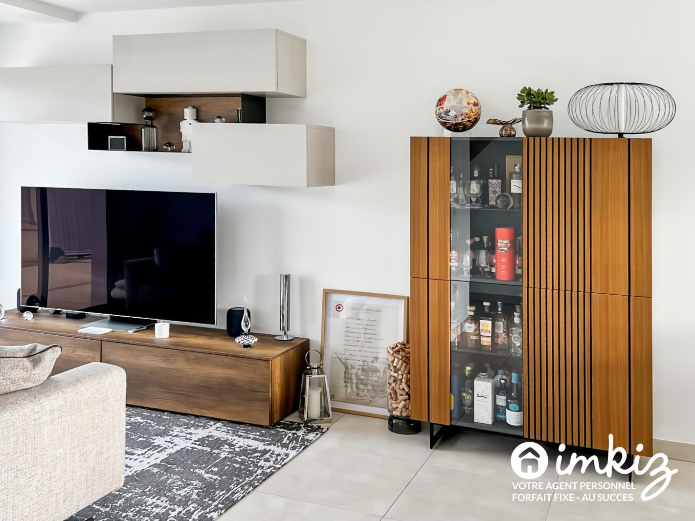 
                                                Vente
                                                 Maison 5 pièces