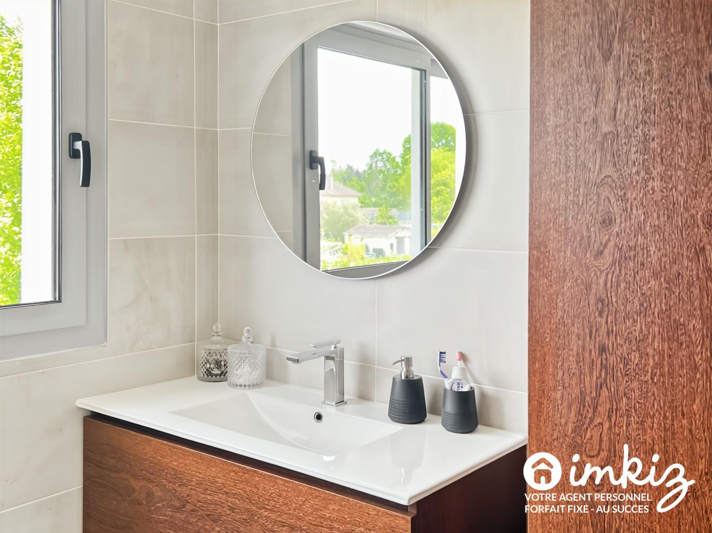 
                                                Vente
                                                 Maison 5 pièces