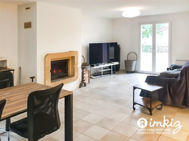 
                                                Vente
                                                 Maison 5 pièces. Au calme absolu, cadre champêtre.