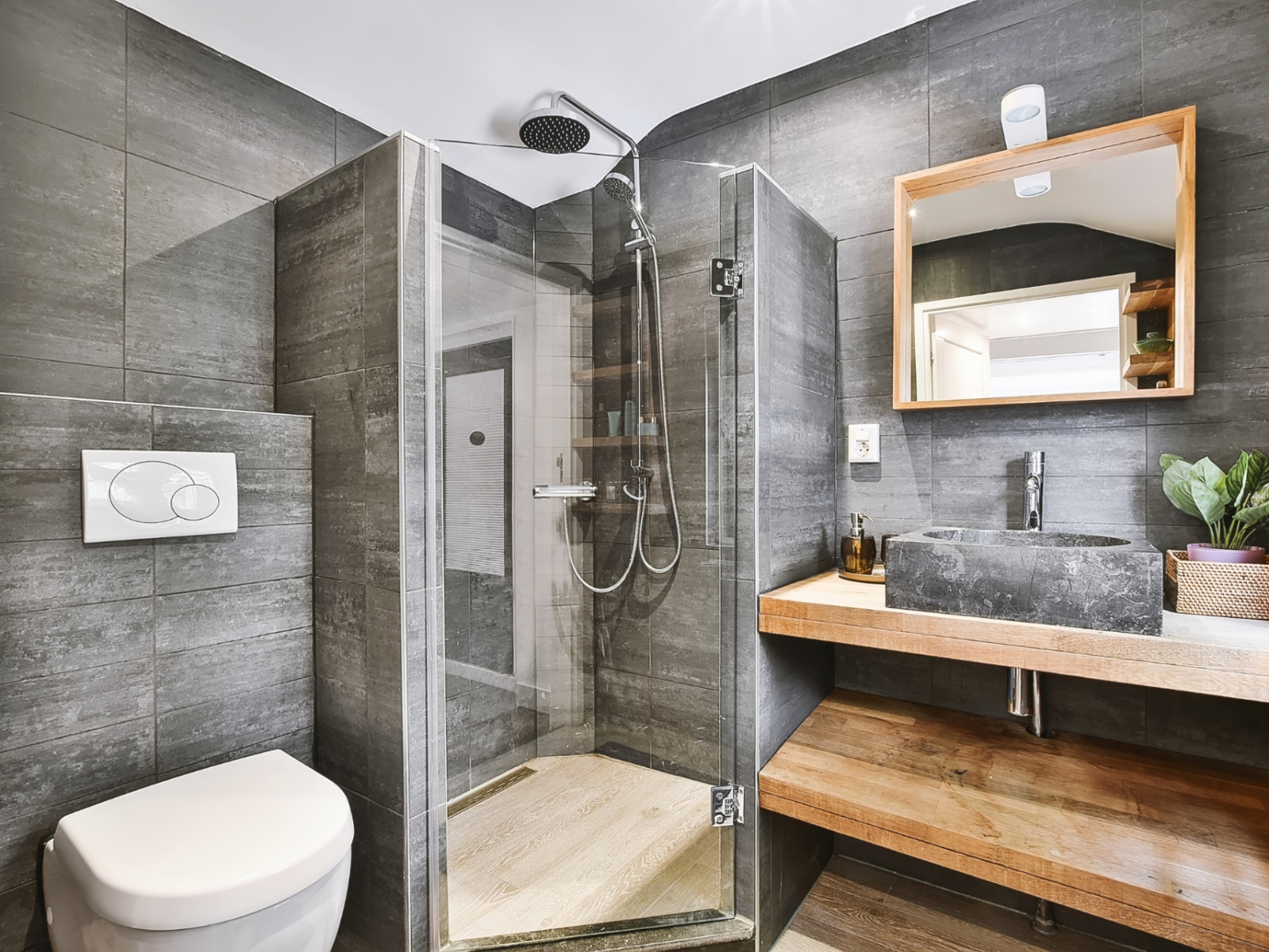 
                                                Vente
                                                 Maison 5 pièces avec garage