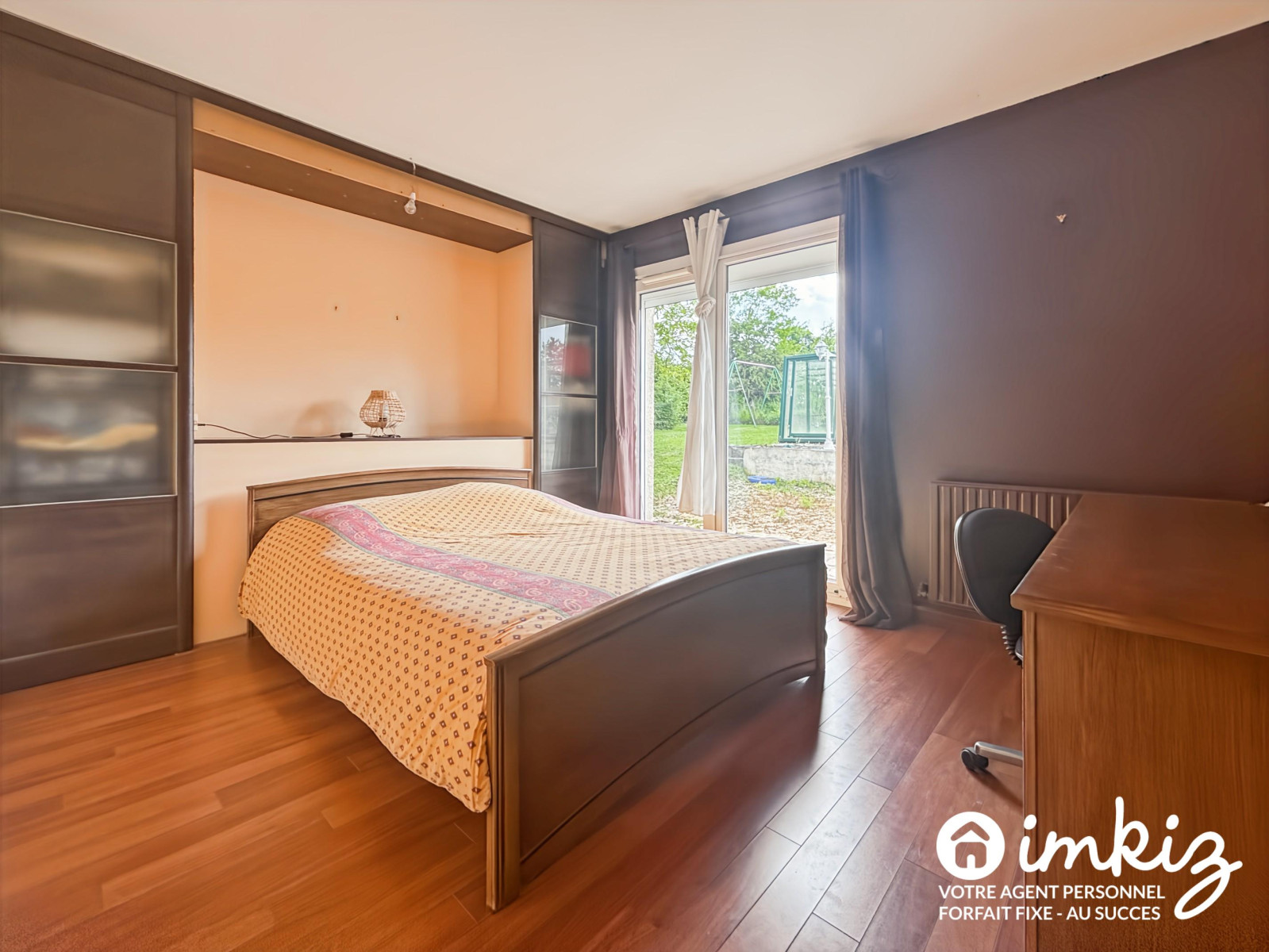 
                                                Vente
                                                 Maison 5 pièces avec piscine couverte