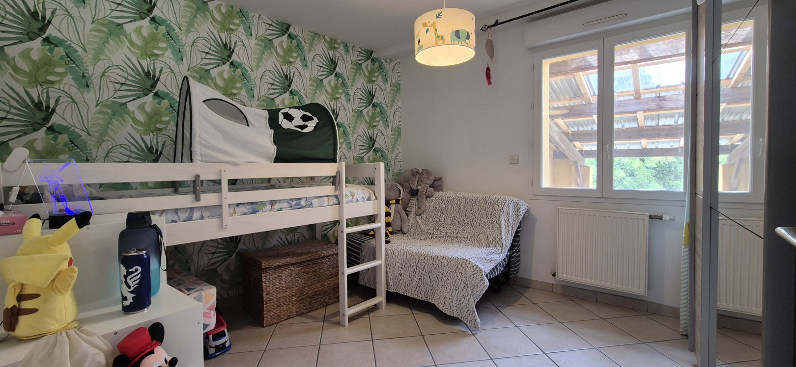 
                                                Vente
                                                 Maison 5 pièces de 105 m² sur 1064 m² de terrain