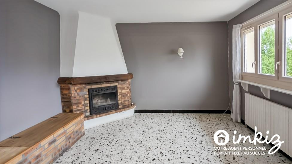 
                                                Vente
                                                 Maison 5 pièces de 117m² + sous-sol de 100m²