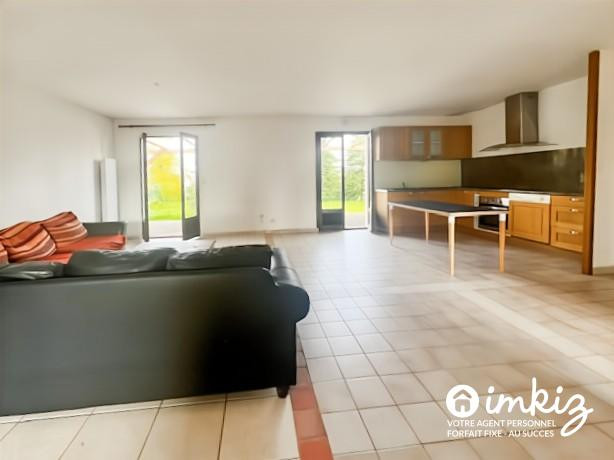 
                                                Vente
                                                 Maison 5 pièces jardin