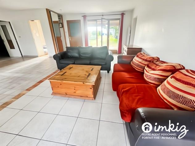 
                                                Vente
                                                 Maison 5 pièces jardin