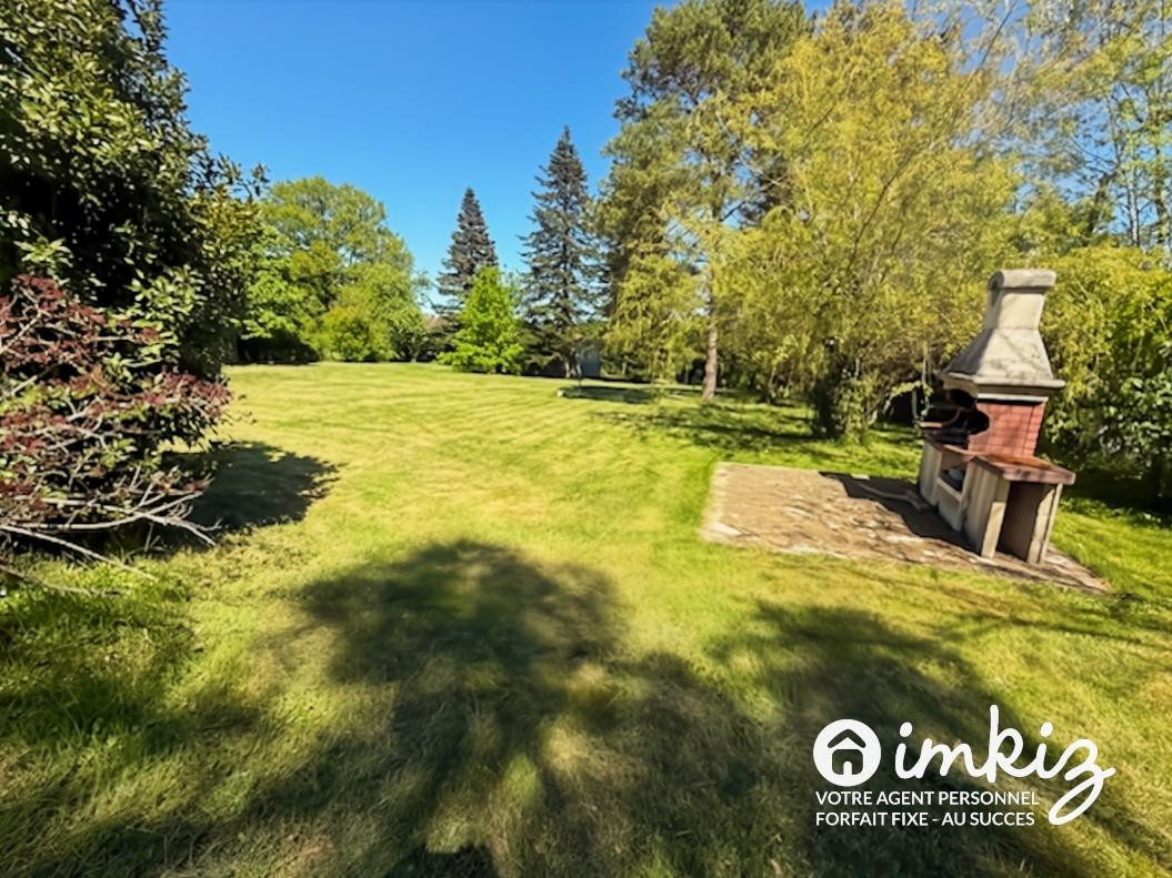 
                                                Vente
                                                 Maison 5 pièces jardin