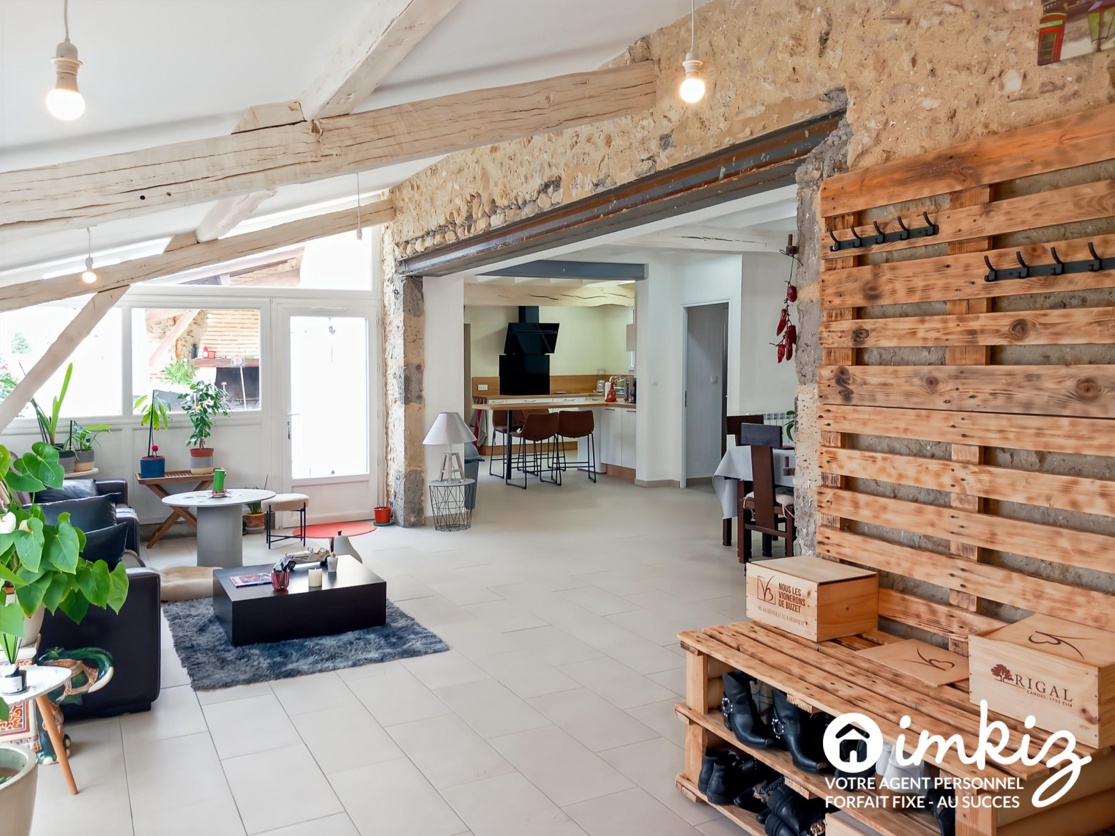 
                                                Vente
                                                 Maison 5 pièces PLAIN-PIED, dépendances et piscine