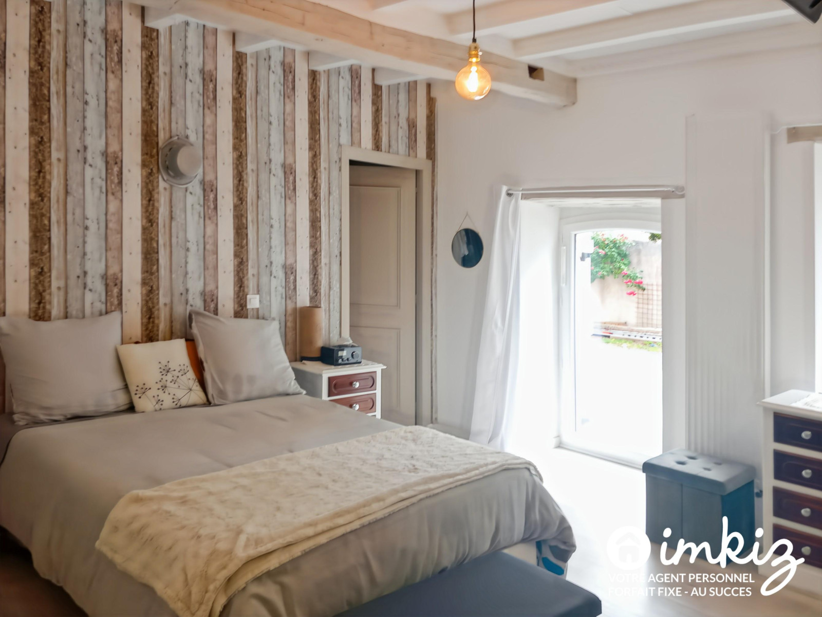 
                                                Vente
                                                 Maison 5 pièces PLAIN-PIED, dépendances et piscine