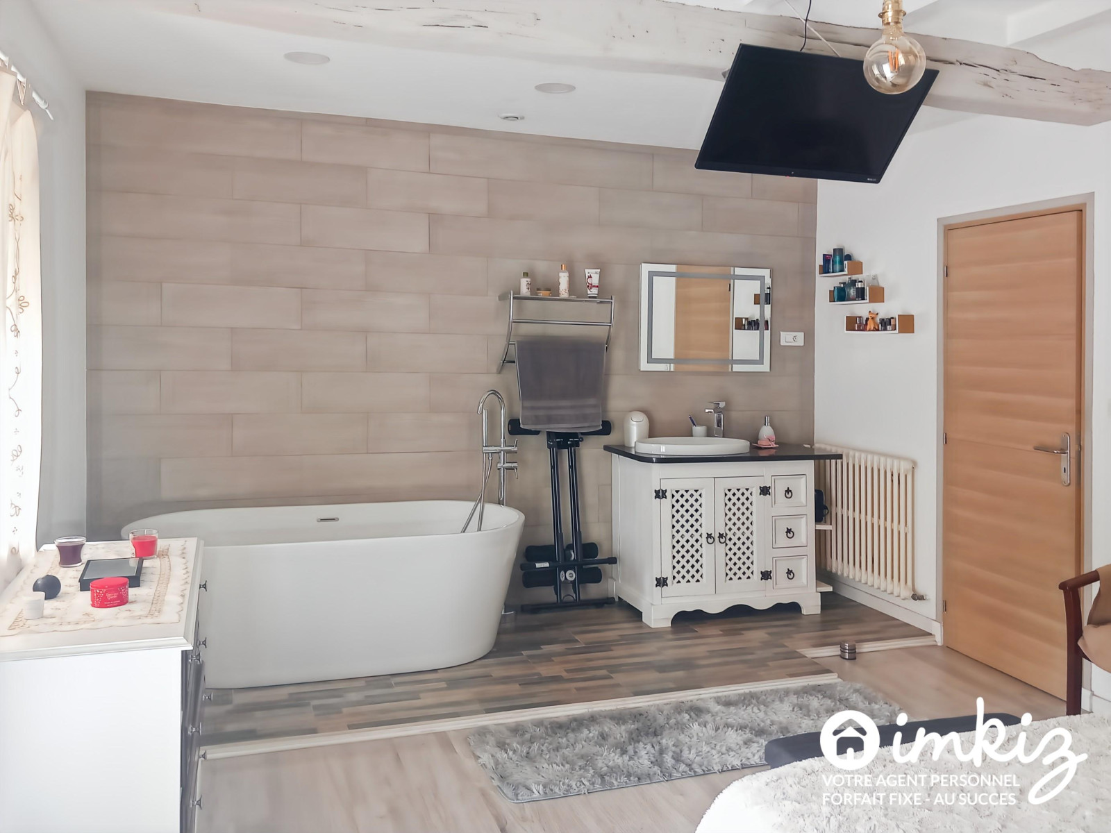 
                                                Vente
                                                 Maison 5 pièces PLAIN-PIED, dépendances et piscine