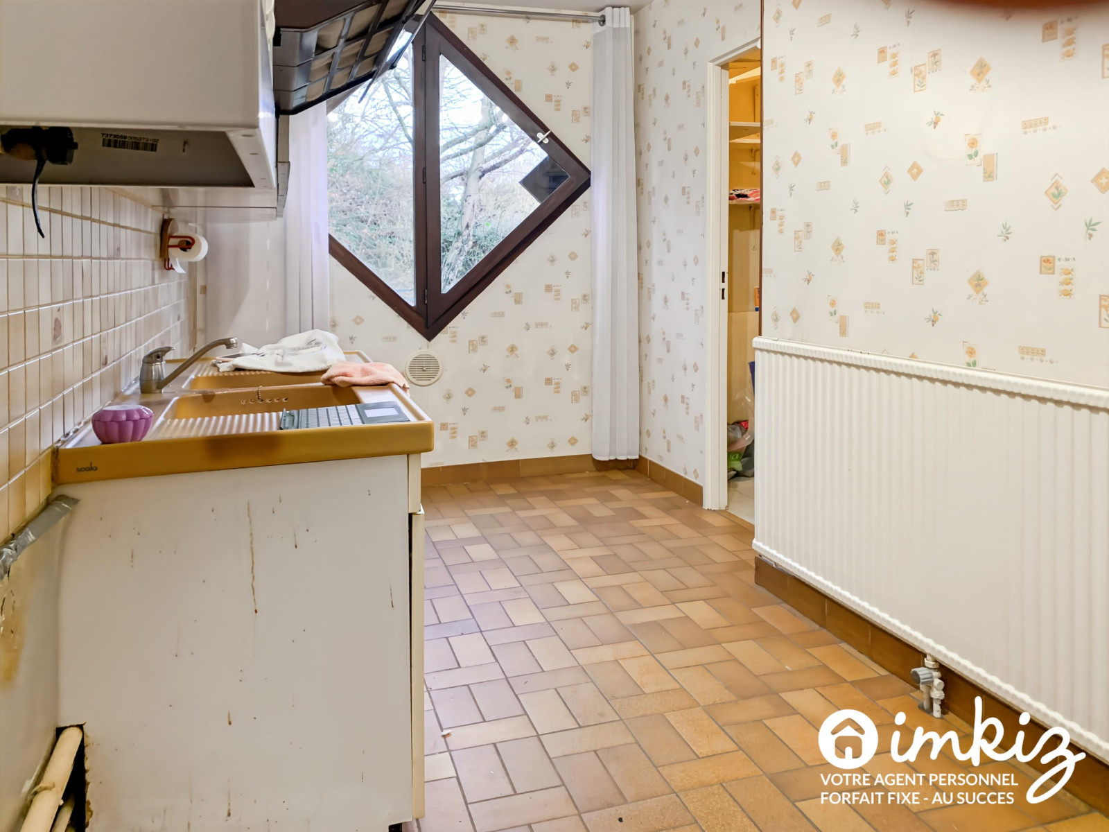 
                                                Vente
                                                 Maison 5 pièces - quartier très calme